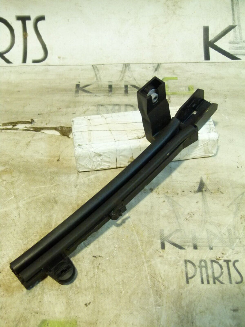 PEUGEOT 308 SW ESTATE 2017-21 DOOR WINDOW GLASS GUIDE BRACKET 9805495780