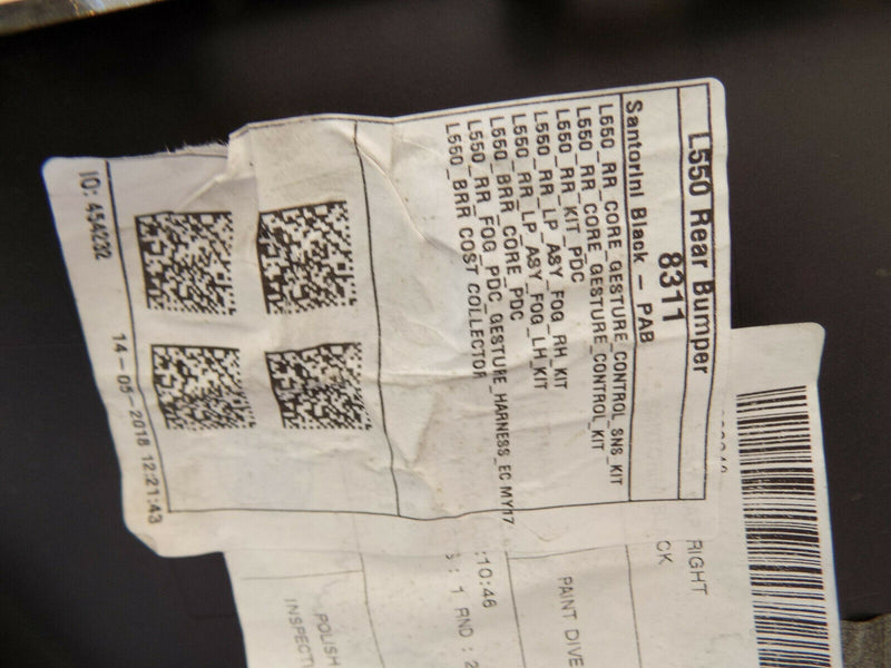 LAND ROVER DISCOVERY L550 SPORT SD4 SE 2014-2016 REAR BUMPER GENUINE PDC