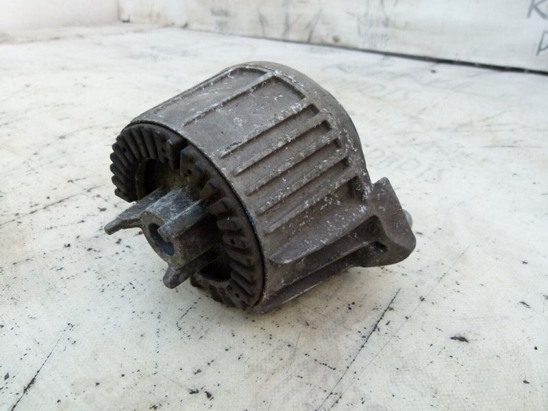 MERCEDES C W204 2007-2011 FRONT RIGHT ENGINE MOUNTING GENUINE A2042400317