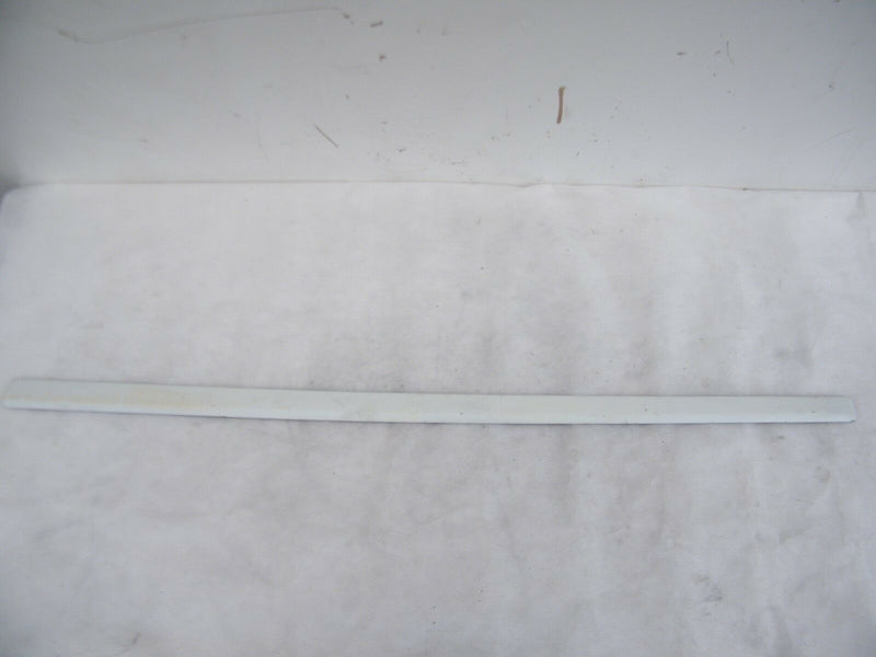 AUDI A4 B7 RS4 2006-2008 FRONT LEFT DOOR MOLDING N/SF 8E0853953 (VW23)