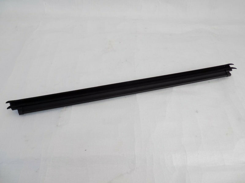 PEUGEOT 2008 2013-2017 REAR WINDOW GLASS GUIDE WEATHERSTRIP 9673354180 /B08-29