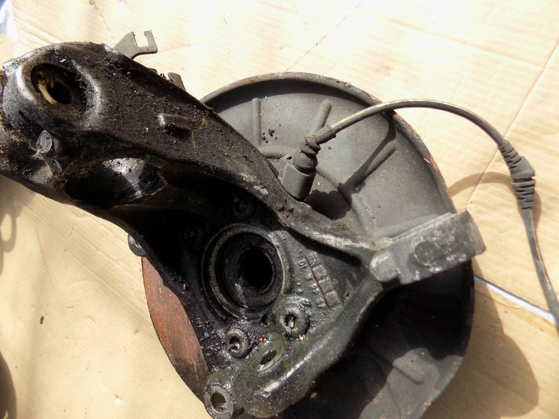 SEAT ALHAMBRA 2010-2015 FRONT RIGHT WHEEL HUB STUB KNUCKLE BEARKING