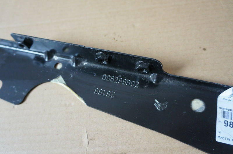 CITROEN C4 CACTUS 2014- LEFT FRONT FENDER CONNECTION SUPPORT 9804650180 (S03-20)