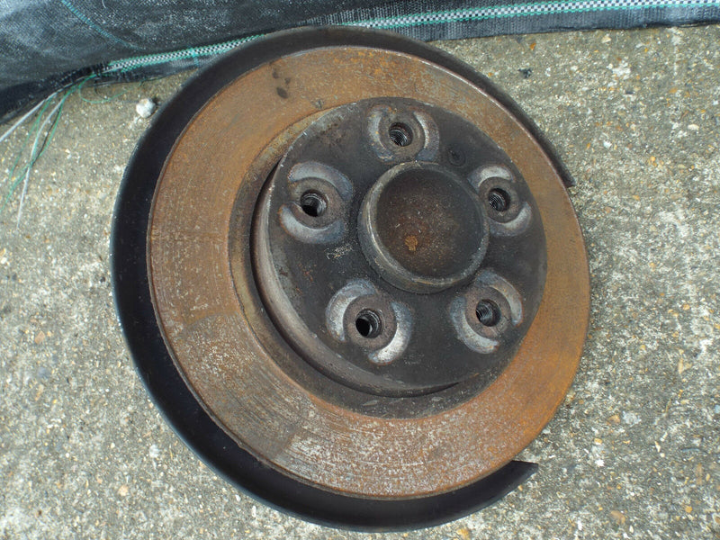VAUXHALL ZAFIRA B MK2 2005-2010 1.9 CDTI REAR HUB RIGHT DRIVER SIDE O/S