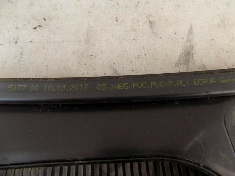 FORD FIESTA MK7 ST  2013-2017 UPPER WINDSCREEN SCUTTLE PANEL TRIM  8A61A02216BE