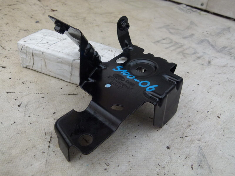 FORD TOURNEO COURIER 2014-2018 LEFT WING BRACKET GENUINE ET76A16C199AC
