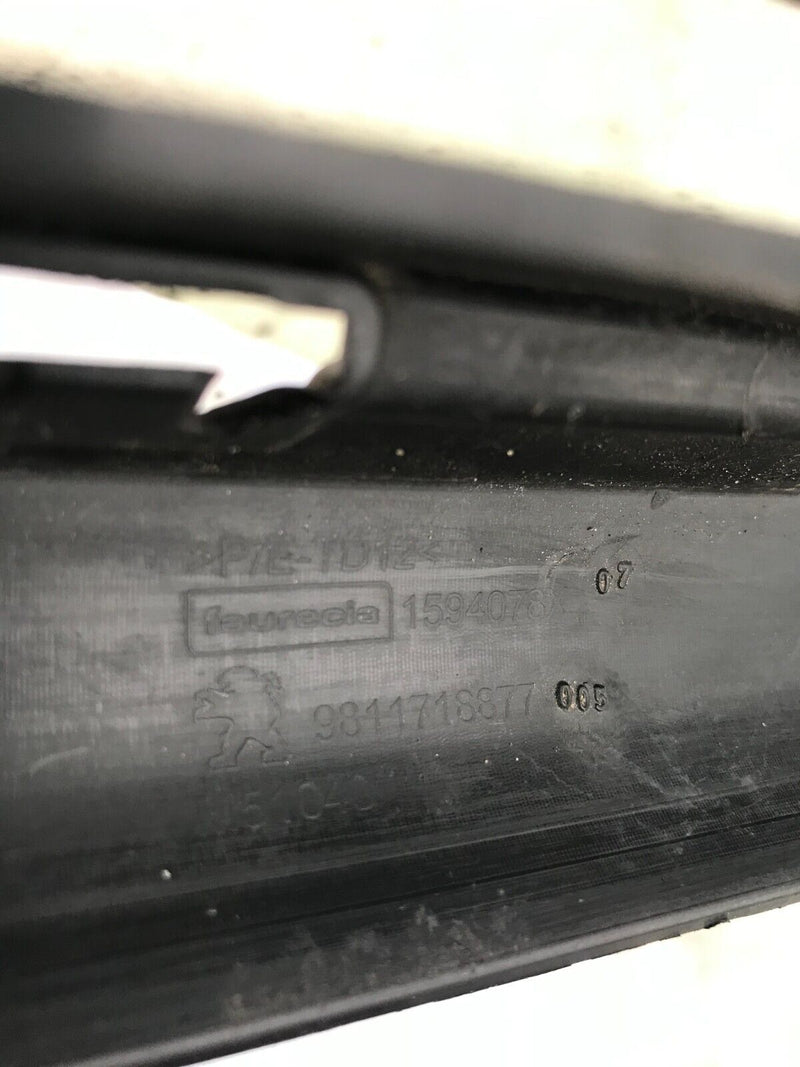 PEUGEOT EXPERT 2016-ON FRONT BUMPER LOWER GRILLE GENUINE 9811718877