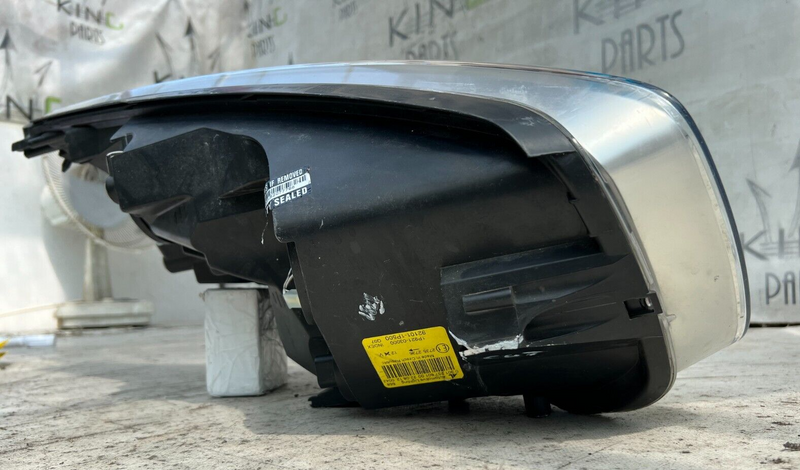 KIA VENGA 2010-2015 PASSENGER SIDE HEADLIGHT 1P921-03000