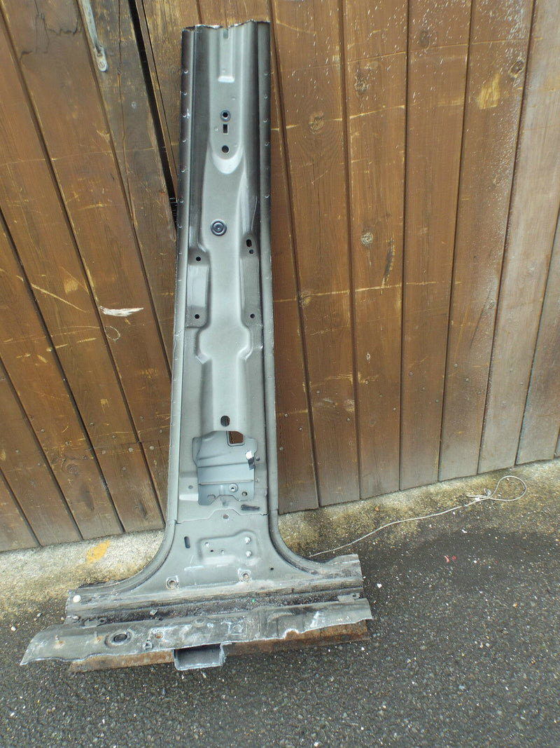 Land Range Rover Sport L320 Side Door Pillar O/S Right Driver Side Steel