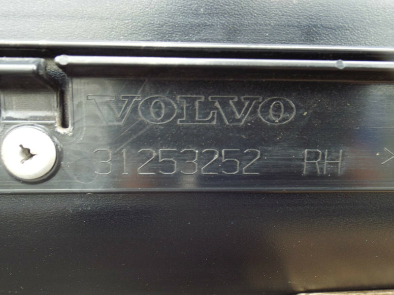 Volvo XC60 Side Skirt Sill Cover Right Side O/S (138) 31294849