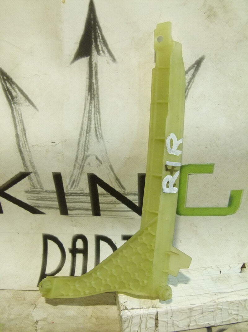 AUDI A4 S4 8W B9 2016-ON REAR RIGHT DOOR WINDOW GUIDE BRACEKT 8W0839068