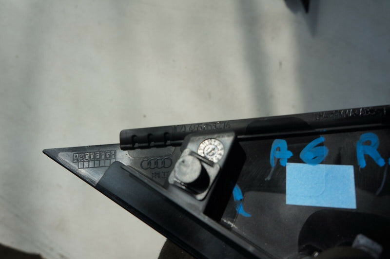 AUDI A6 (C7/4G) 2012-ON REAR RIGHT DOOR WINDOW FRAME CORNER COVER 4G5853274