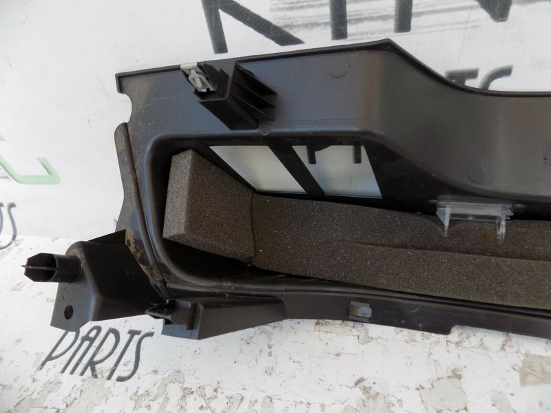 FORD FIESTA MK7 ST  RIGHT (OFFSIDE) FRONT SILL TRIM COVER GENUINE  8A61B46808AHW