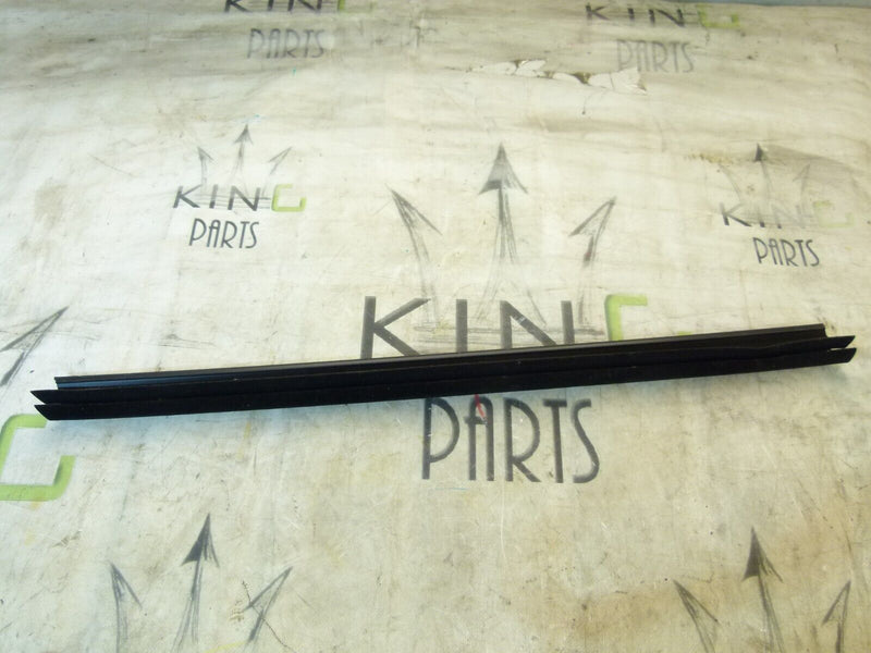 PEUGEOT 308 SW ESTATE 2017-21 REAR RIGHT SIDE DOOR WINDOW RUBBER SEAL