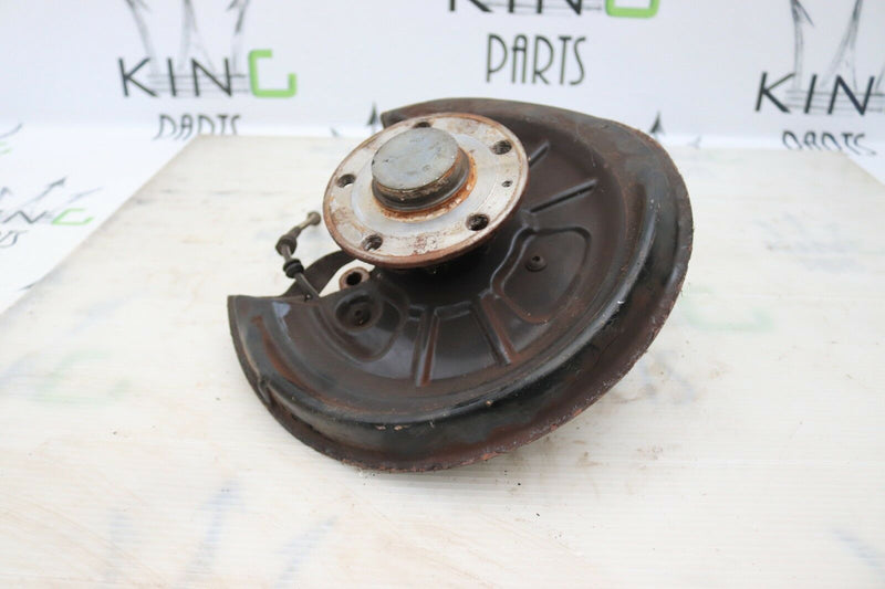 VW GOLF VI MK6 2008-2012 REAR RIGHT BEARING HUB BRAKE PLATE *3