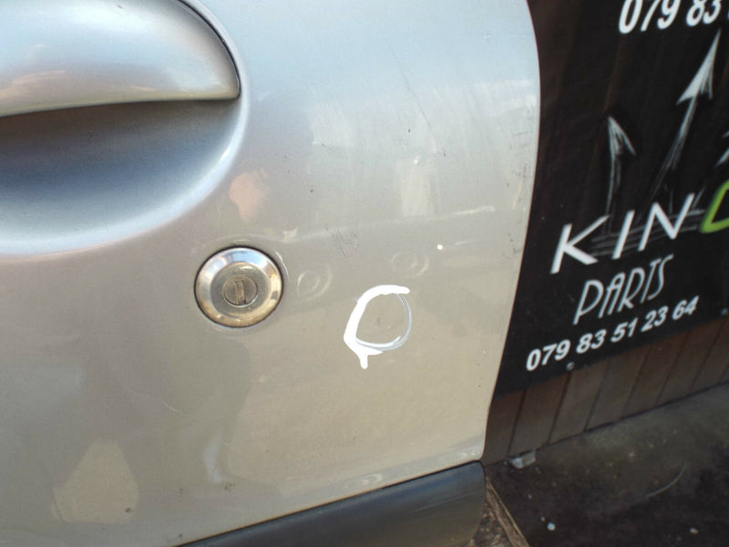 Peugeot 206 1998-2003 3DR Front Door Left Passanger Side No Glass Eza Pain