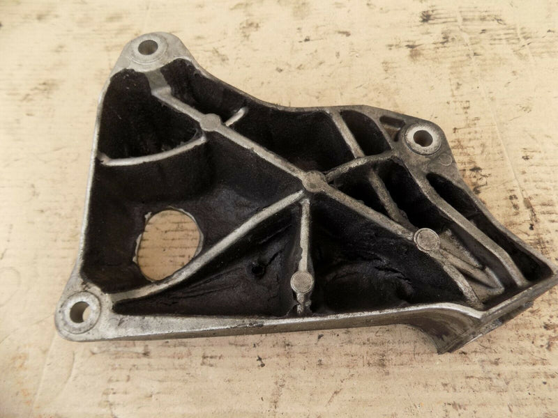 BMW 5 SERIES F10 F11 ENGINE BRACKET RIGHT SIDE OEM GENUINE 6795958