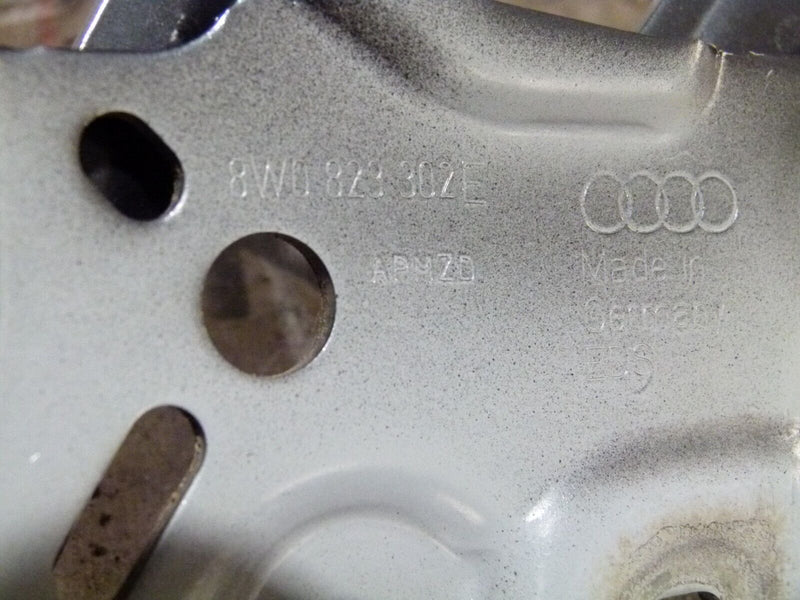 AUDI S4 S5 A4 B9 8W RIGHT DRIVER SIDE FRONT SIDE BONNET HOOD HINGE 8W0823302E