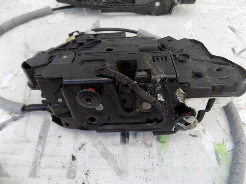 VW UP 1.0 PETROL 2017 DRIVERS SIDE FRONT DOOR LOCK 26C 1S2 837 016B