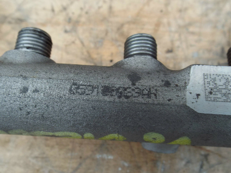 Audi A6 3.0 TDI V6 Fuel Rail & Pressure Sensor 059130089AH