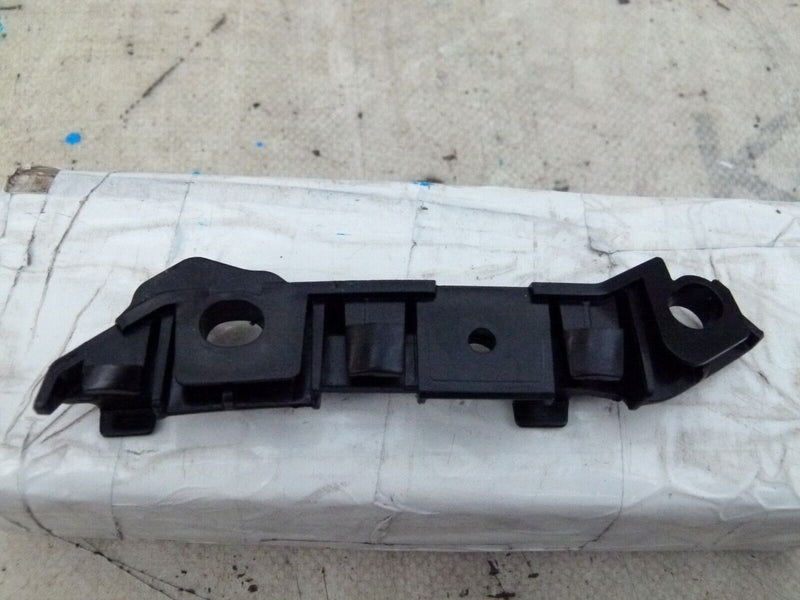 MERCEDES C W205 2014-18 FRONT BUMPER LEFT BRACKET GENUINE A2058850821