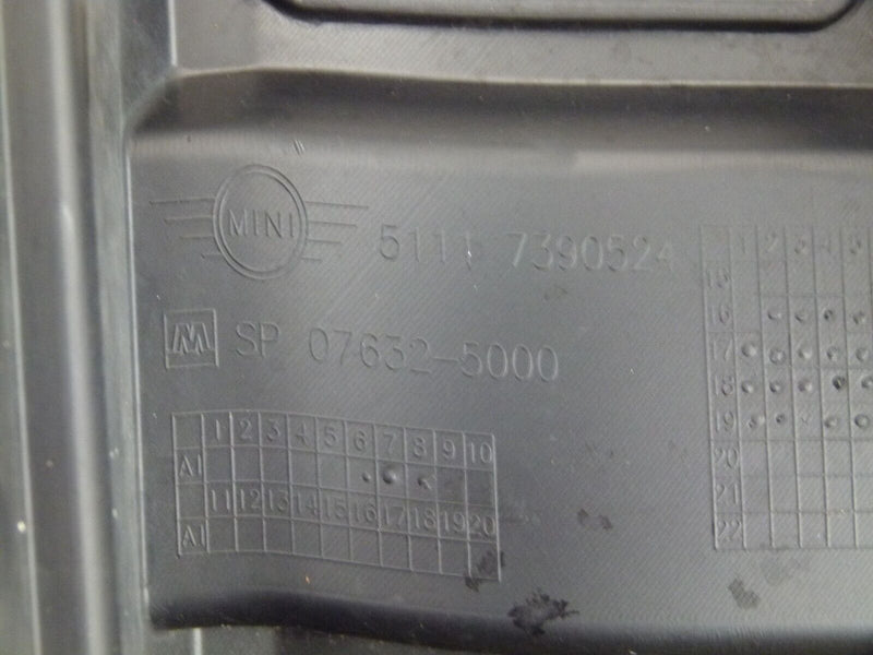 MINI COUNTRYMAN F60 2017-20 FRONT BUMPER RIGHT CORNER BRACKET 5111 7390524