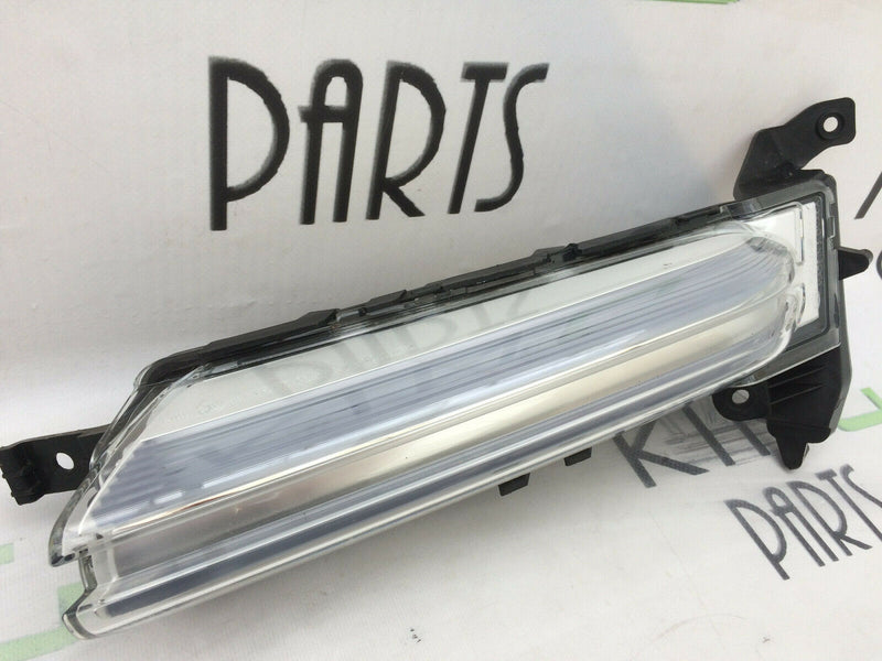 PORSCHE PANAMERA TURBO S 2017-18 TURN SIGNAL LED DAYTIME RUNNING LIGHT RIGH SIDE