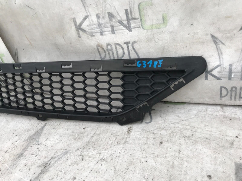 HYUNDAI TUCSON 2016-2018 FRONT BUMPER LOWER GRILLE 86561D700