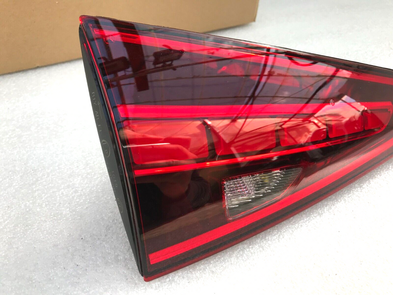MERCEDES W206 ESTATE 2021-ON *8 PIN REAR TAIL LIGHT LEFT PASSENGER A2069062101