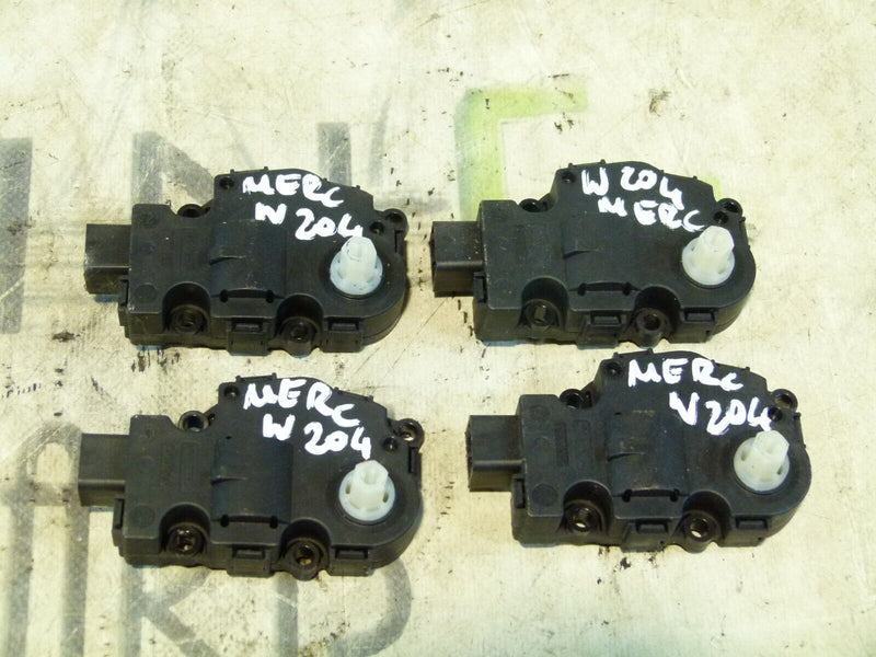 MERCEDES-BENZ W204 HEATER BLOWER AIR VENT ACTUATOR GENUINE 41047552