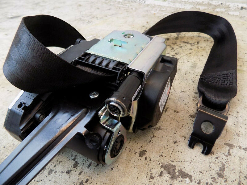 VW POLO MK6 (AW BZ) 2018-0N FRONT SEATBELT LEFT PASSENGER SIDE N/S 645919500C