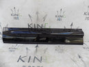 LAND ROVER FREELANDER LEFT DRIVER SIDE FRONT LOWER DOOR TRIM 8H52-21065-A