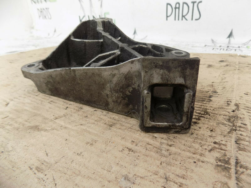 BMW 5 SERIES F10, F11 DIESEL  ENGINE MOUNTING BRACKET 22116781241 7369131