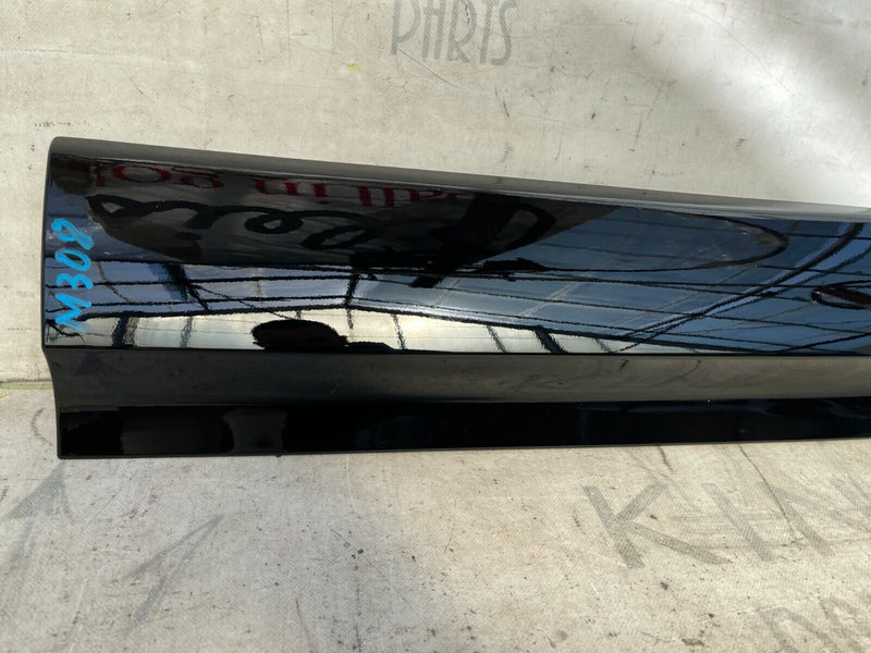 LAND ROVER DISCOVERY L462 2017-ON FRONT LEFT DOOR MOULDING TRIM HY3M21065