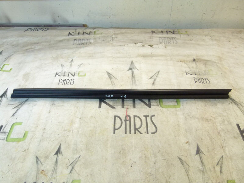 PEUGEOT 308 SW ESTATE 2017-21 FRONT RIGHT DOOR WINDOW STRIP MOLDING TRIM