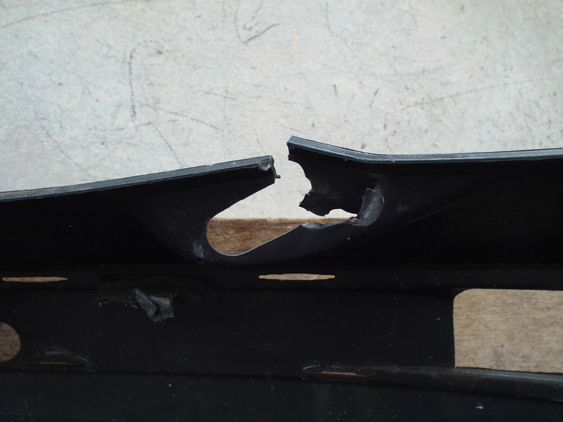 VOLVO V70 2002-2005 FRONT BUMPER GENUINE GREEN (A7098) 09484239
