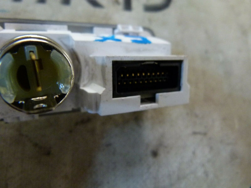JAGUAR XJ X351 2010-2019 AUX USB PORT PLUG SOCKET ELECTRONIC UNIT CPLA-19C166