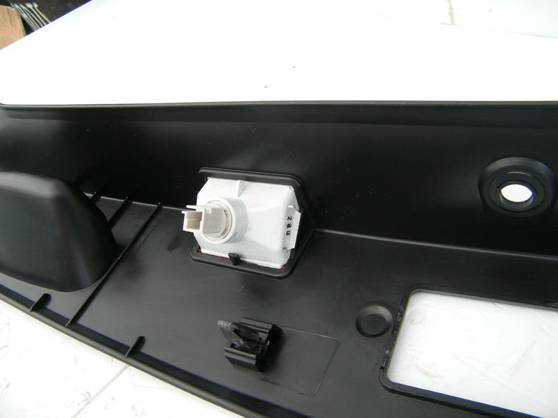 MERCEDES W212 E 2010-15 GENUINE BOOTLID PANEL COVER LOCK TAILGATE A2127501293