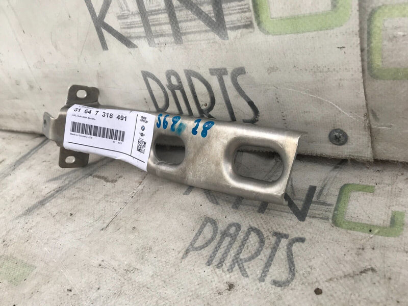 BMW 2 F45 2015 WASHER FLUID RESOVIOR MOUNT BRACKET 51647318491