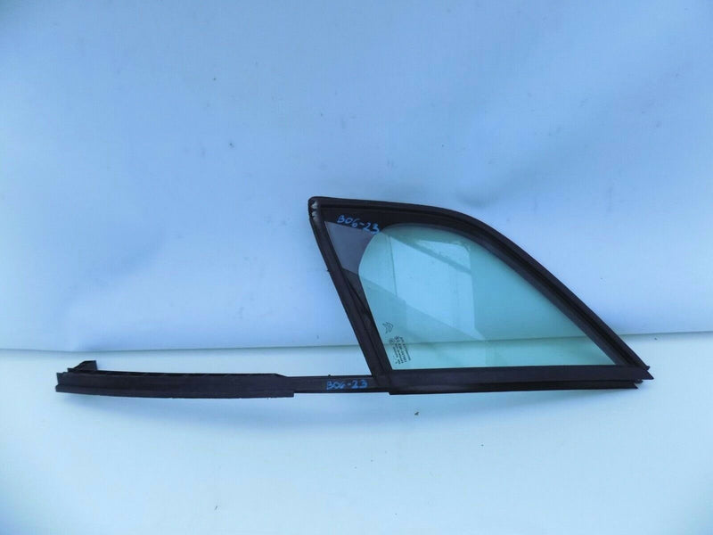 CITROEN C3 2009-2016 PASSENGER SIDE FRONT DOOR QUARTER GLASS 9674497680 /B06-23