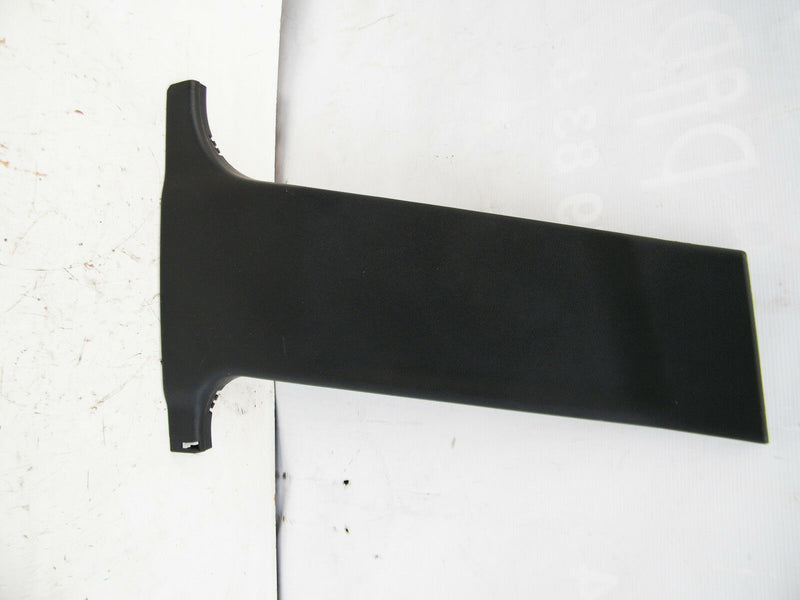 MERCEDES W204 2011-2014 BLACK PANEL BOTTOM COVER TRIM B PILLAR RIGHT SIDE O/S