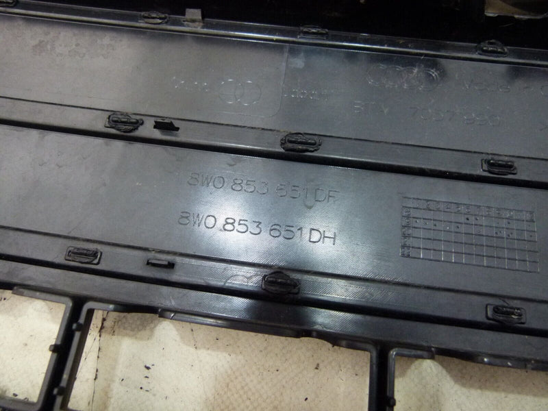 AUDI A4 B9 8W 2015-18 FRONT BUMPER CENTRE GRILLE GENUINE 8W0853651