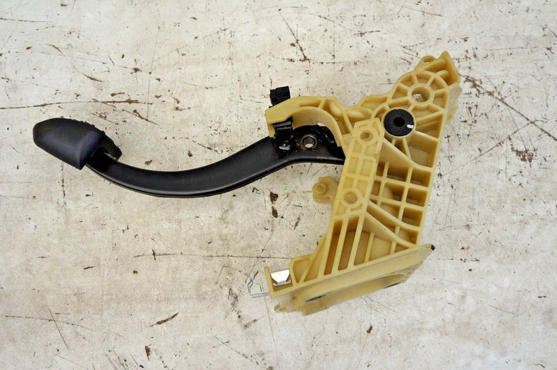 BMW 5 SERIES E60 M5 2003-2010 PEDAL ASSEMBLY WITH BRAKE 2282326 -03