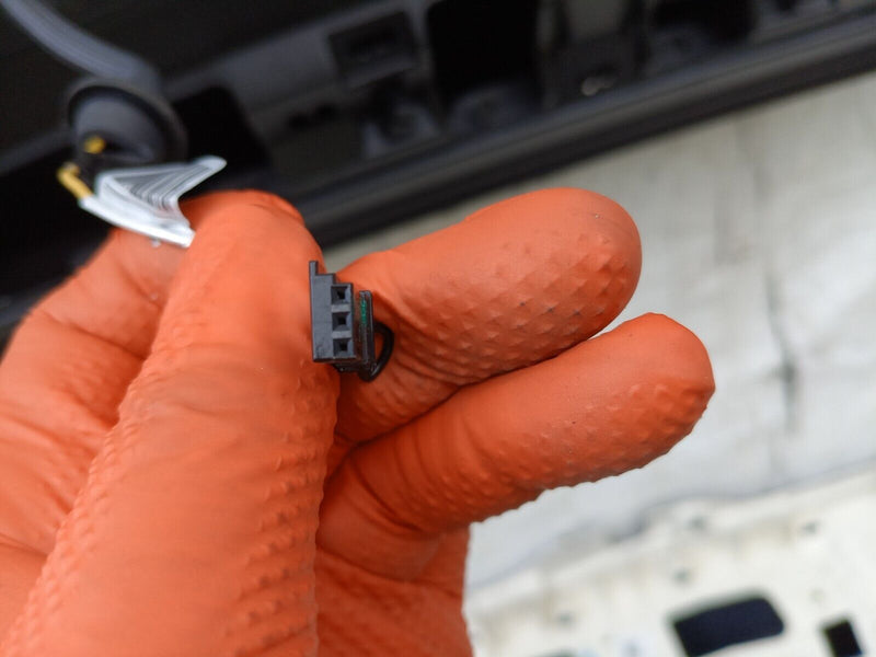 VOLVO XC60 MK2 2017-23 GENUINE BOOT LID TAILGATE PANEL in BLACK