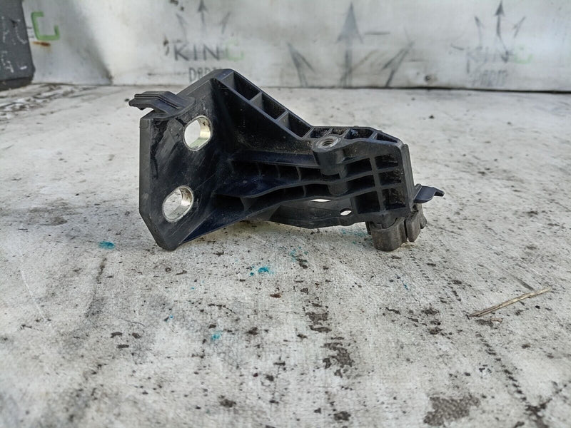 MERCEDES C CLASS W205 1.6 DIESEL 2014-2021 LEFT RADIATOR BRACKET A2055014320 #