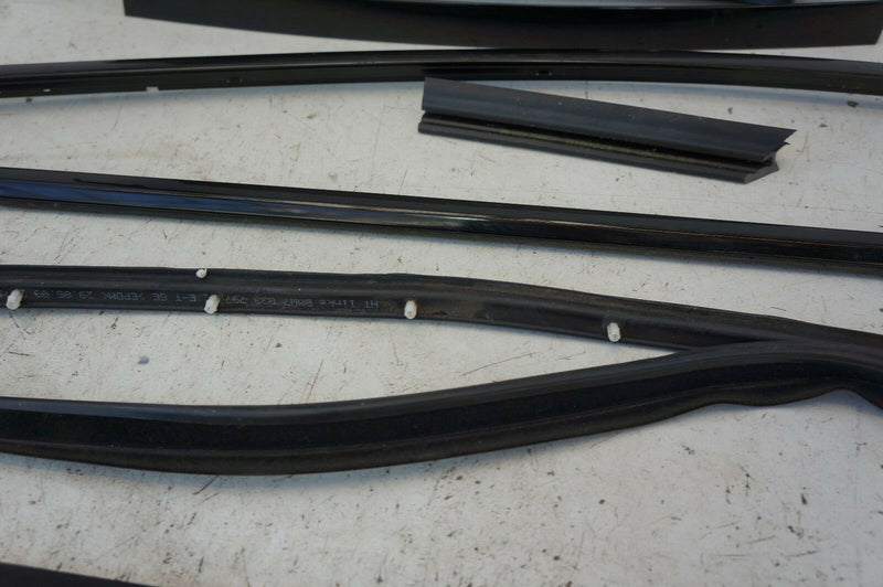 BMW 5 SERIES E60 M5 2003-2010 REAR LEFT DOOR TRIM STRIP MOULDING SEAL KIT