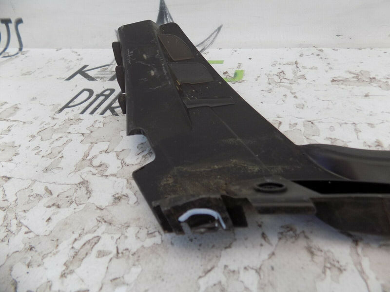 FORD FIESTA MK7 ST DRIVERS SIDE REAR BUMPER BRACKET GUIDE C1BB-17A881-A