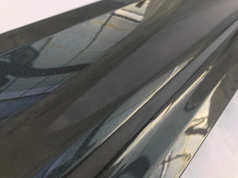 PORSCHE MACAN S T GTS 2022  FRONT DOOR PANEL TRIM MOULDING RIGHT SIDE 95B837890