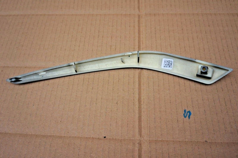 PEUGEOT CITROEN LEFT FRONT BUMPER MOULDING 1613502880 (S20-23)