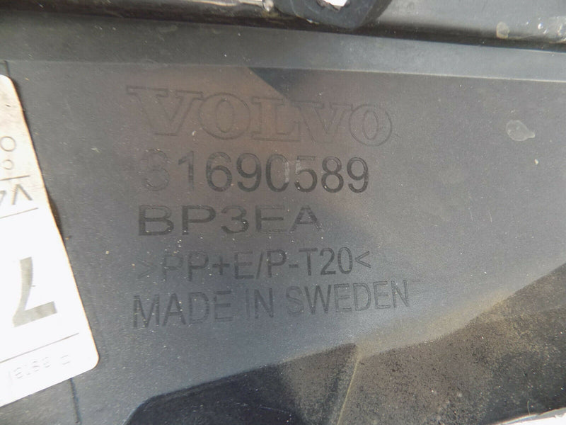 VOLVO V60 II MK2 INSCRIPTION 2018 2019 FRONT BUMPER GENUINE PDC 31690589